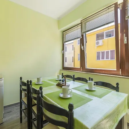 Stunning Apartment In Pula With Wifi Exterior photo