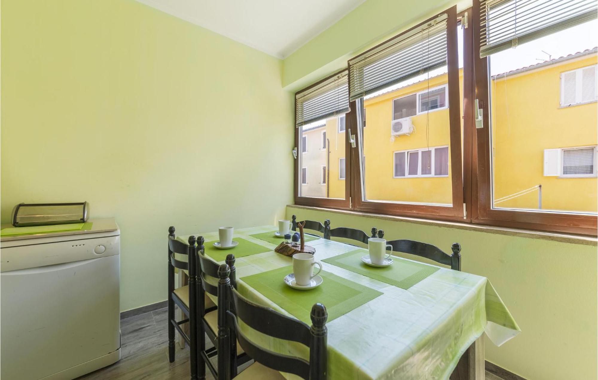Stunning Apartment In Pula With Wifi Pula