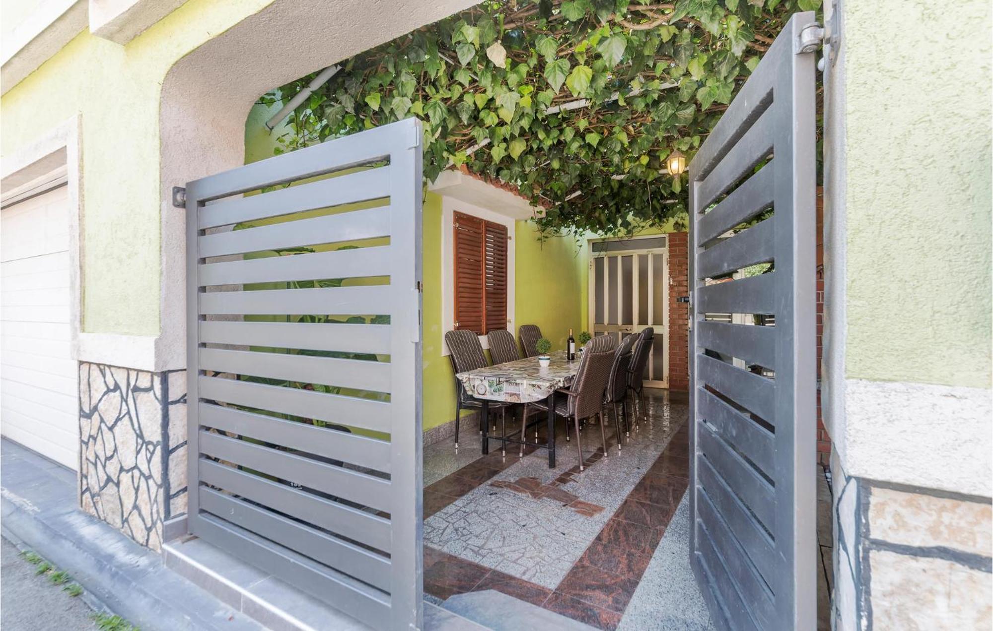 Apartment Stunning Apartment In Pula With Wifi Pula