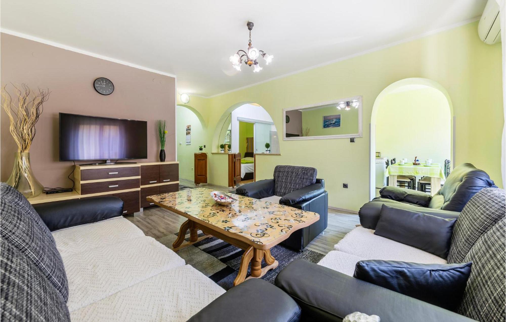 Stunning Apartment In Pula With Wifi Apartment